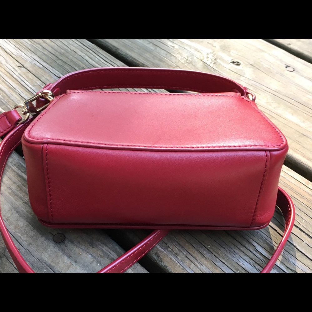 Authentic Tory Burch Purse - Picture 7 of 16